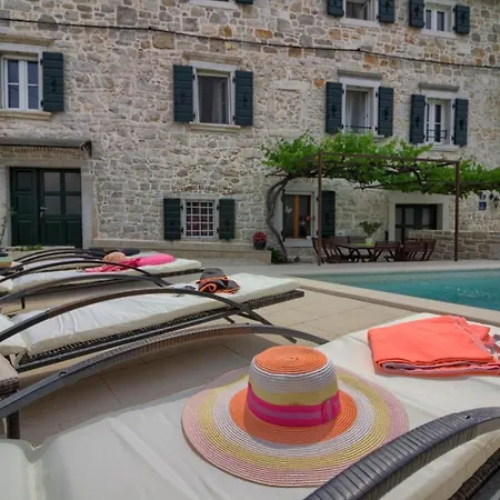 Mit Privatpool Fuer 8 Personen Ca 123 Qm In Dracevac, Istrien Istrische Riviera * Porec