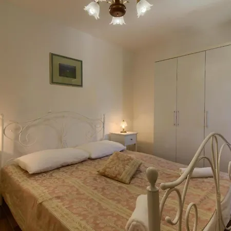 Holiday home Mit Privatpool Fuer 8 Personen Ca 123 Qm In Dracevac, Istrien Istrische Riviera Porec